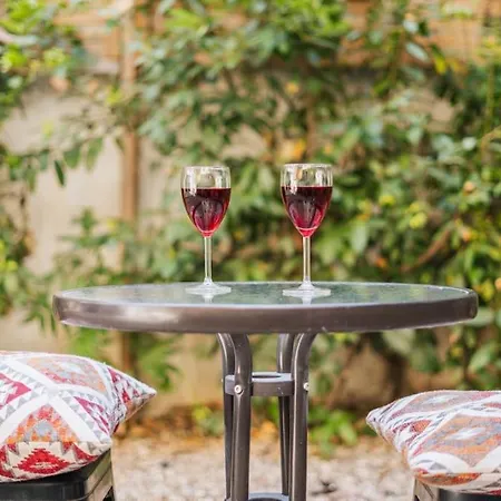 Apartment A Place 4 U No18 Athens